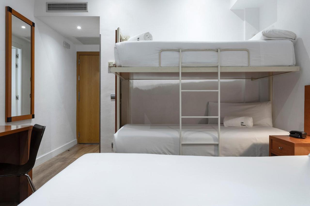 Quarto Quádruplo (4 Adultos)